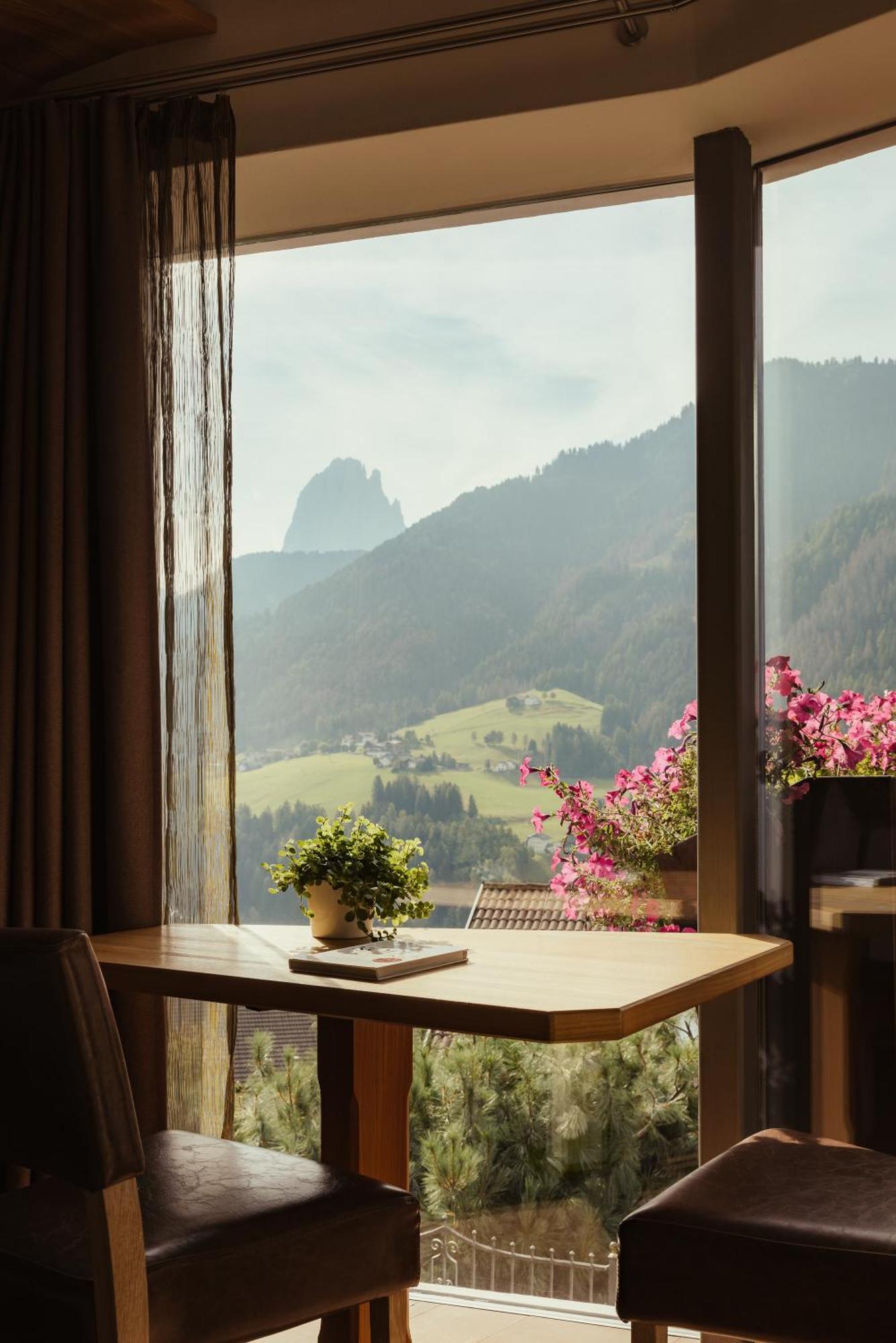 Hotel Grien Ortisei Esterno foto