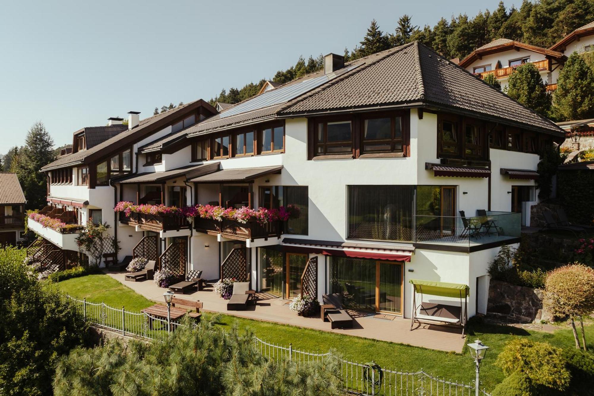 Hotel Grien Ortisei Esterno foto